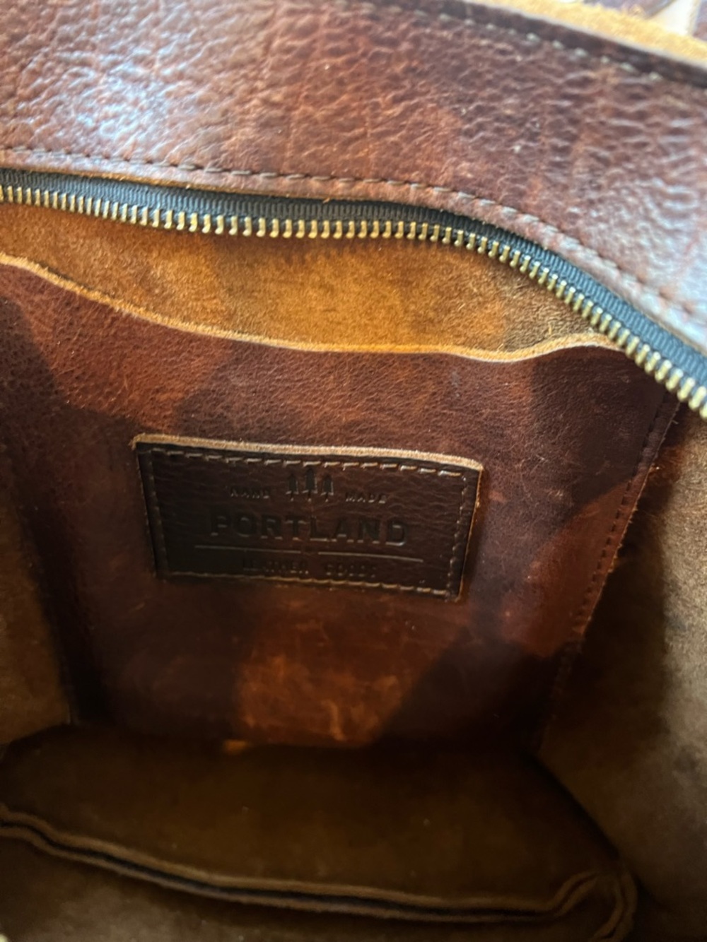 Portland Leather Coldbrew Brown Crossbody Tote Bag with Adjustable Strap - Picture 8 of 10